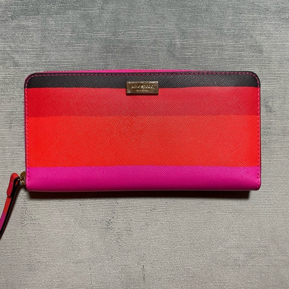 Kate Spade long bright stripe zip around wallet, EUC 8”x4”x1”, much storage - Picture 1 of 17